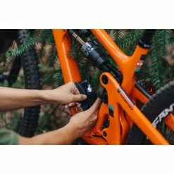 Granite Online På Bikester Granite Punk CO2-pump Med Silikonhylsa För 16g Burk Svart -Transport & Cykelförvaring Försäljningsbutik granite punk co2 inflator with silicone sleeve for 16g canister black 7