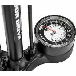 Lezyne Online På Bikester Lezyne Gravel Sport Drive Golvpump Svart -Transport & Cykelförvaring Försäljningsbutik lezyne gravel sport drive floor pump matt black 8